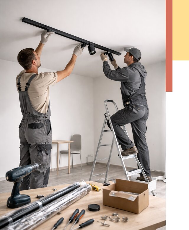 Установка трековых светильников в натяжной потолок в Рязани от 4313 руб. | ОТДЕЛОЧНИК-Рзн